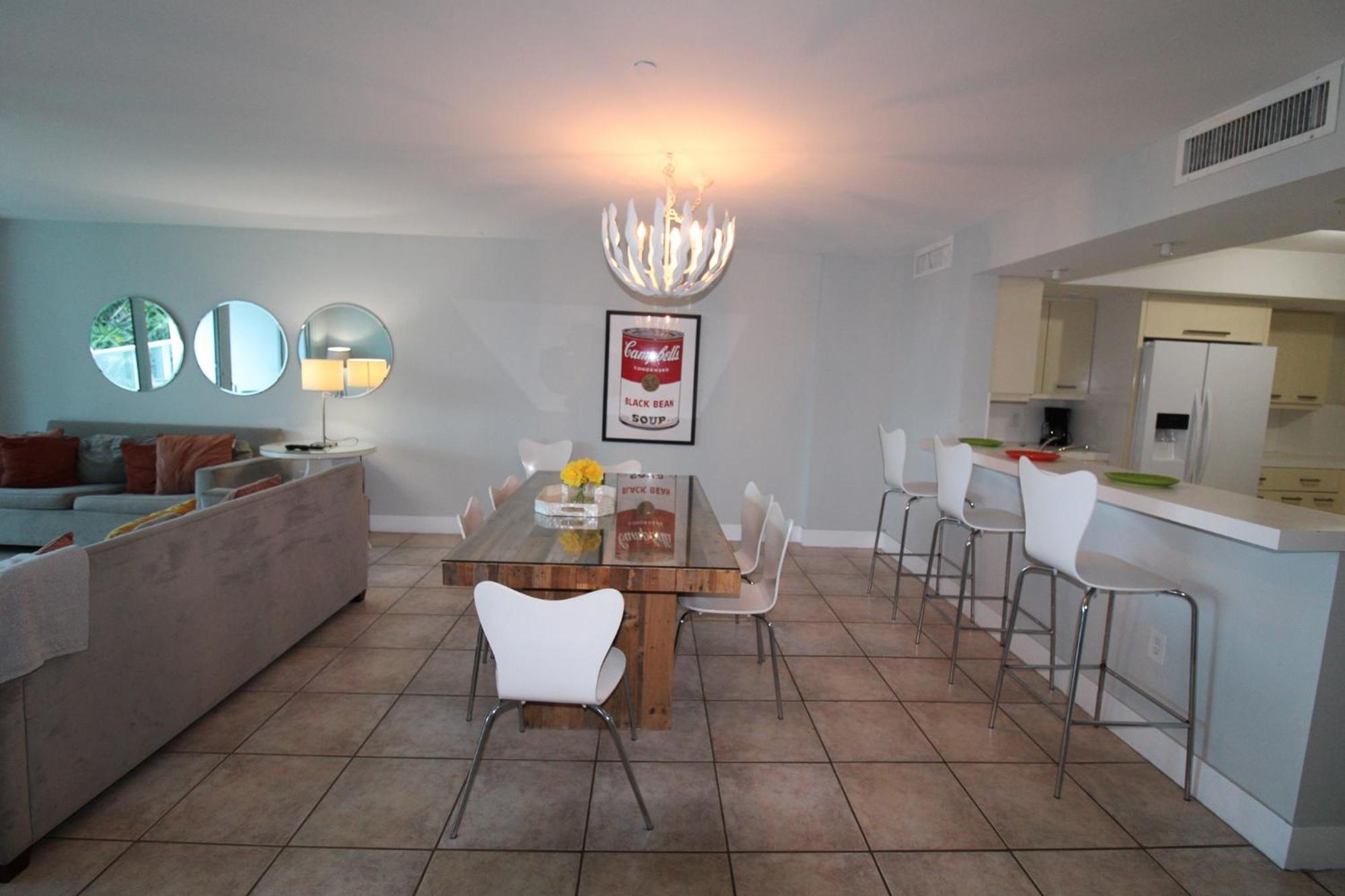 Castle Pavillon 8 Beachfront - Private Beach Access Loft With 2-Story, Pool, Tennis, Free Parking Access Miami Beach Esterno foto