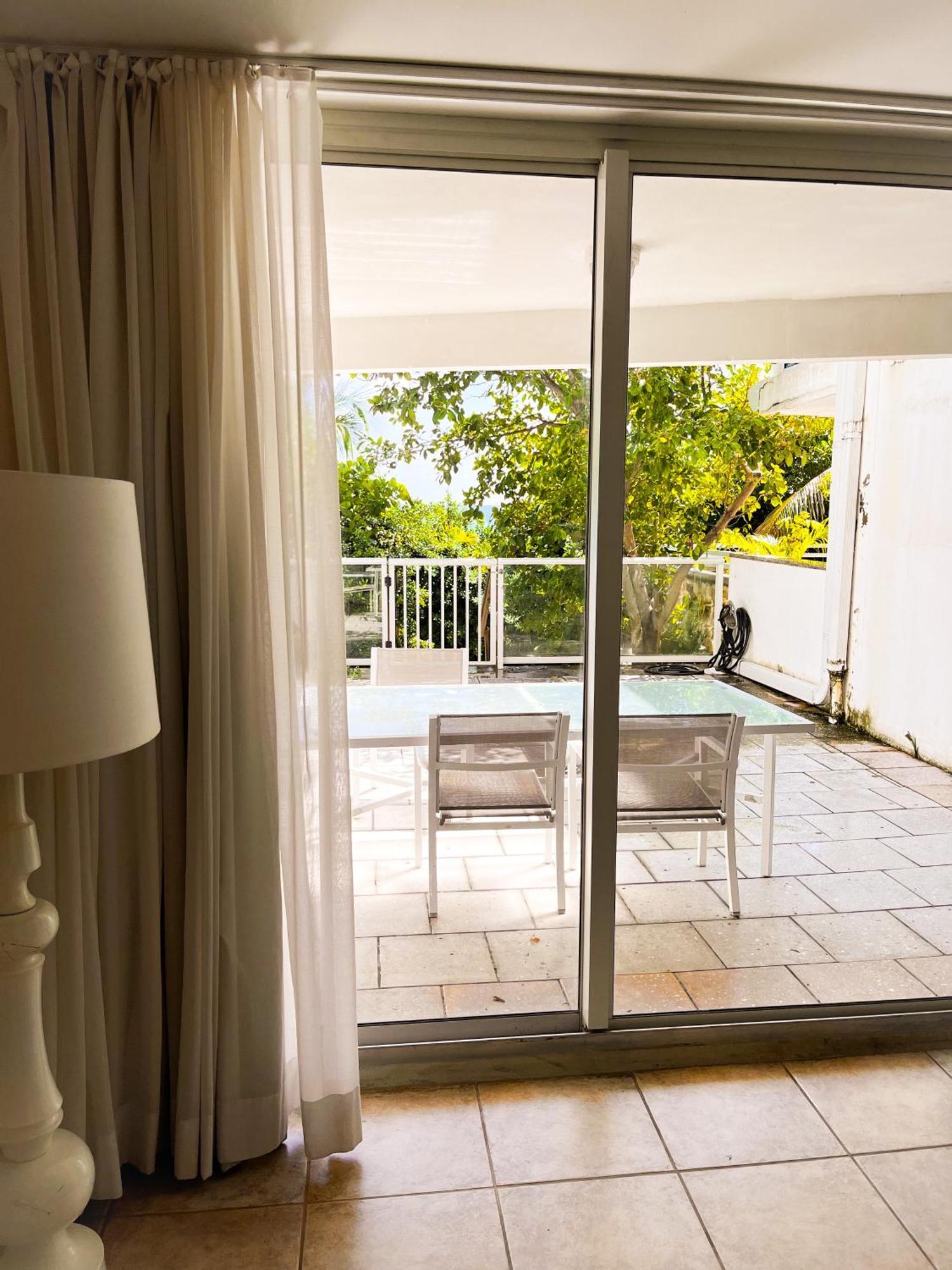 Castle Pavillon 8 Beachfront - Private Beach Access Loft With 2-Story, Pool, Tennis, Free Parking Access Miami Beach Esterno foto